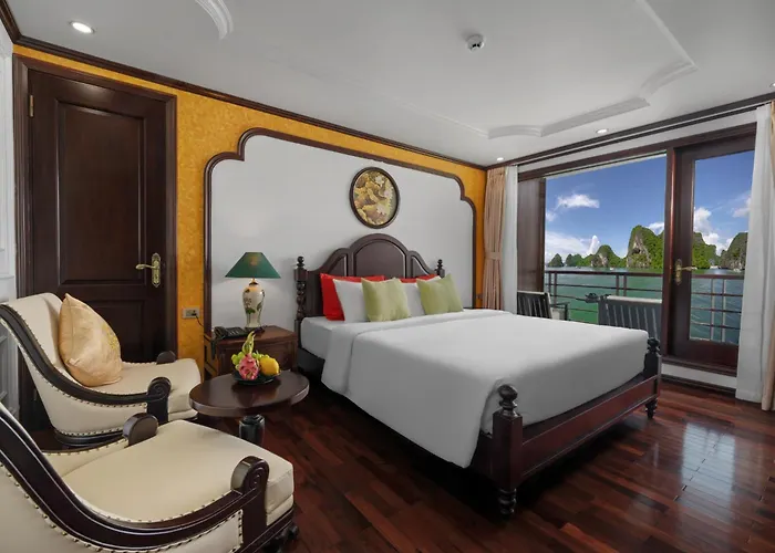 Cycad Cruise Hạ Long